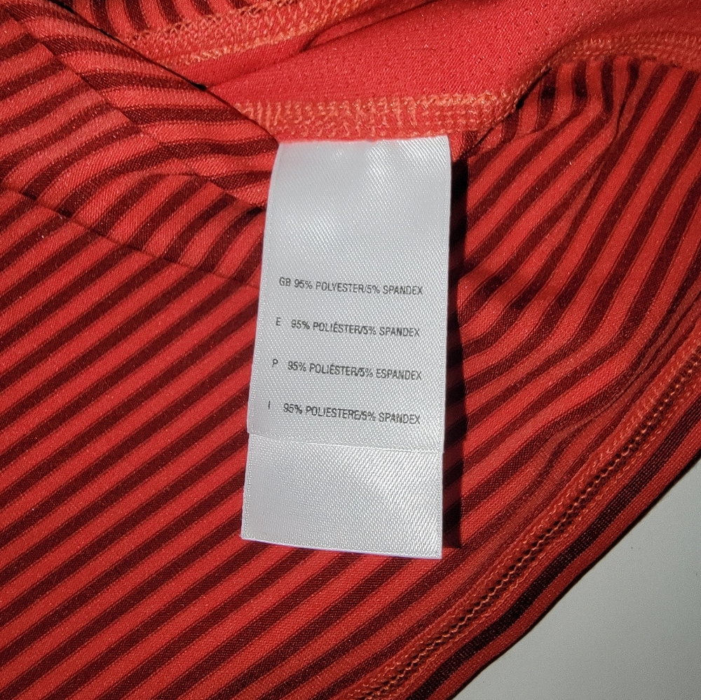 The North Face Tshirt Size M Stripe - Picture 8 of 9